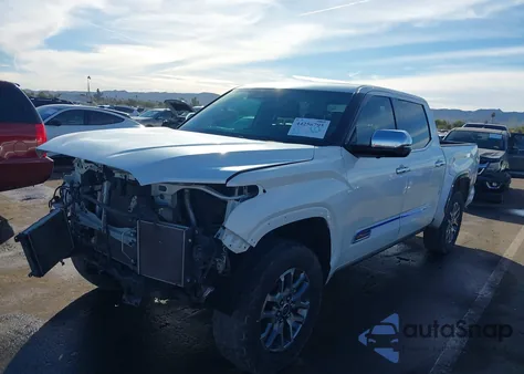 2022 Toyota Tundra 1794 Edition из США, поврежденный, VIN 5TFMA5DB5NX011100